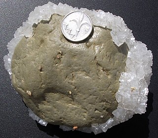 <span class="mw-page-title-main">Evaporite</span> Water-soluble mineral deposit formed by evaporation from an aqueous solution