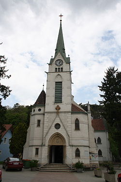 Hirtenberg parish church