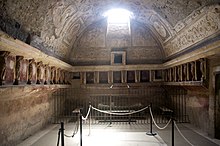 Tepidarium in the Forum Thermae at Pompeii Pompei (5630969600).jpg