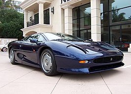 Jaguar XJ220