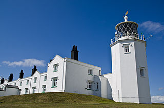 <span class="mw-page-title-main">Lizard Lighthouse</span> Lighthouse on the south coast of Cornwall, England