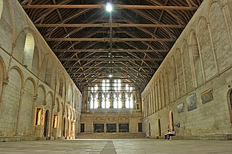 La Grande Salle avec, au fond, la « Belle Cheminée ».