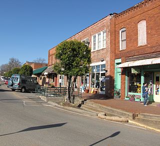 <span class="mw-page-title-main">Pittsboro, North Carolina</span> Town in North Carolina, United States