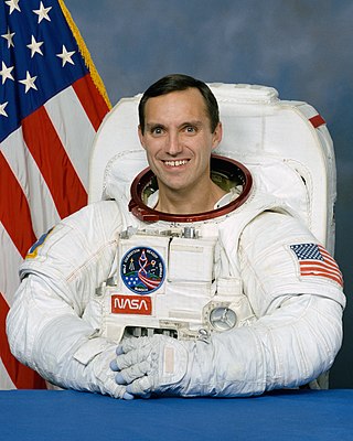 <span class="mw-page-title-main">Carl E. Walz</span> American astronaut (born 1955)