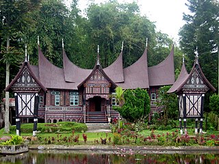 <span class="mw-page-title-main">Rumah Gadang</span> Traditional homes of the Minangkabau in Sumatra, Indonesia