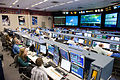 NASA's Mission Control Center in 2009/Centro de control de la misión de NASA en 2009