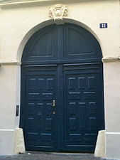 Porche d'entrée de l'hôtel particulier du no 11