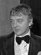 David Hemmings David Hemmings (1976).jpg