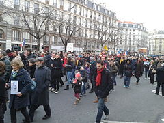 Sur le boulevard Voltaire, en direction de la place de la Nation.