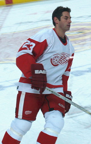 <span class="mw-page-title-main">Mathieu Schneider</span> American ice hockey player