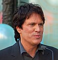 Avec 5 films musicaux à son actif, Rob Marshall est devenu l'un des spécialistes de ce genre, ses plus grands succès étant Chicago et Le Retour de Mary Poppins. Il fut également nommé à l'Oscar du meilleur réalisateur en 2002.