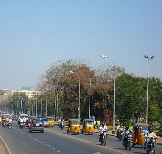 <span class="mw-page-title-main">Tank Bund Road</span> Road in Secunderabad, India