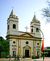 The seat of the Archdiocese of Resistencia is Catedral San Fernando Rey.