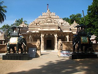 <span class="mw-page-title-main">Kulpakji</span> Śvetāmbara Jain temple in Telangana, India