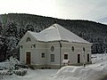 Das Kraftwerks­haus der Linach­tal­sperre im Winter 2003