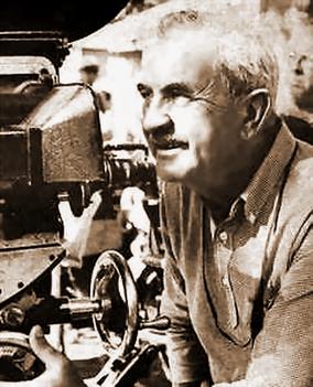 <span class="mw-page-title-main">Burnett Guffey</span> American cinematographer (1905–1983)