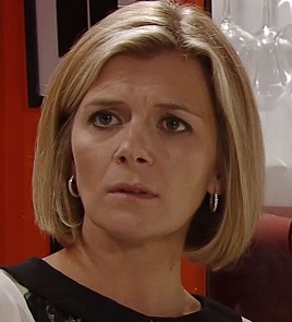 <span class="mw-page-title-main">Leanne Battersby</span> Fictional character from Coronation Street