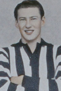 <span class="mw-page-title-main">Mick Twomey</span> Australian rules footballer