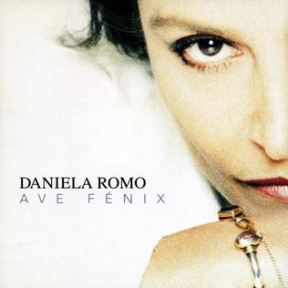 <i>Ave Fénix</i> 2001 studio album by Daniela Romo