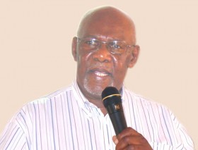 <span class="mw-page-title-main">Dumiso Dabengwa</span> Zimbabwean politician (1939–2019)