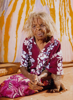 <span class="mw-page-title-main">Makinti Napanangka</span> Indigenous Australian artist from the Western Desert region (c. 1930 – 2011)