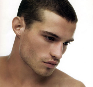 <span class="mw-page-title-main">Ambrose Olsen</span> American male fashion model (1984–2010)