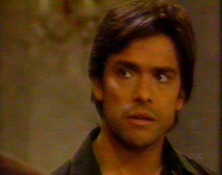 <span class="mw-page-title-main">Mateo Santos</span> Soap opera character