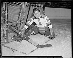 <span class="mw-page-title-main">Frank Brimsek</span> American ice hockey player