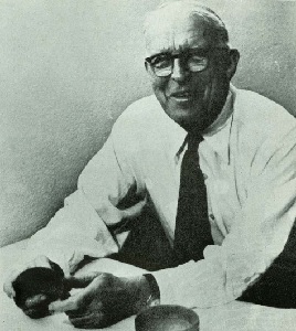 <span class="mw-page-title-main">J. Eric S. Thompson</span> English Mesoamerican archaeologist (1898–1975)