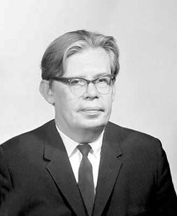 <span class="mw-page-title-main">Nikolay Bogolyubov</span> Soviet mathematician and theoretical physicist (1909–1992)