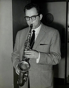 <span class="mw-page-title-main">Lennie Niehaus</span> American saxophonist and composer (1929–2020)