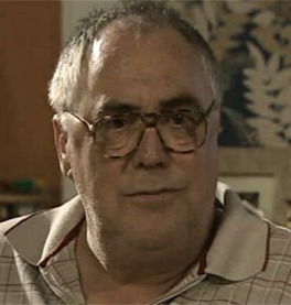 <span class="mw-page-title-main">Bill Tarmey</span> English actor and singer