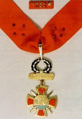 <span class="mw-page-title-main">Armed Forces of the Philippines Medal of Valor</span> Military honor awarded by the Philippine government