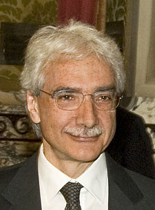 <span class="mw-page-title-main">Salvatore Rossi</span> Italian economist (born 1949)