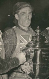 <span class="mw-page-title-main">Freddie Williams (speedway rider)</span> Welsh motorcycle speedway rider