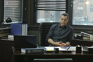 <span class="mw-page-title-main">Hank Voight</span> Fictional character