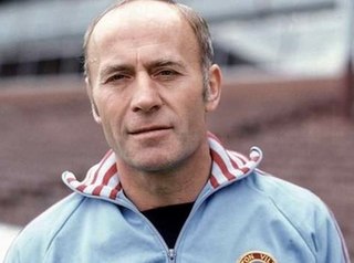 <span class="mw-page-title-main">Ron Saunders</span> English footballer and manager (1932–2019)