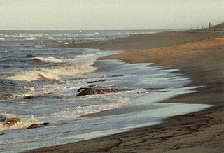 <span class="mw-page-title-main">Cape Cod</span> Peninsula in Massachusetts, United States