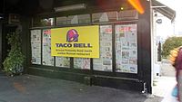 Taco Bell billboard on Ponsonby Rd, Auckland, New Zealand in 2015 Tacobellnz.jpg