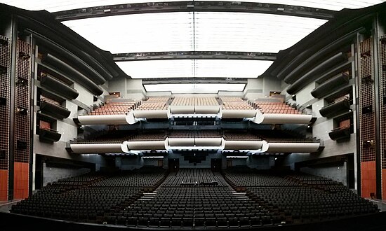 The Opéra Bastille inside