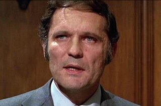 <span class="mw-page-title-main">John Vernon</span> Canadian actor (1932–2005)