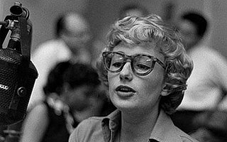 <span class="mw-page-title-main">Blossom Dearie</span> American jazz singer and pianist (1924–2009)