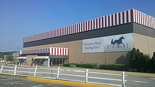 <span class="mw-page-title-main">Rosecroft Raceway</span> Harness racing track in Fort Washington, Maryland, US