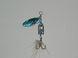 <span class="mw-page-title-main">Spinnerbait</span> Fishing lure