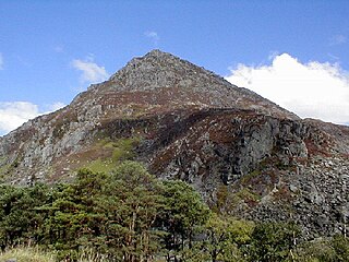 <span class="mw-page-title-main">Pen yr Ole Wen</span> Mountain in Snowdonia, Wales