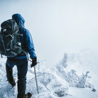 スカイリムの世界に迷い込んでしまった俺がとりあえず一番でかい山登ってみたwwのカテゴリ