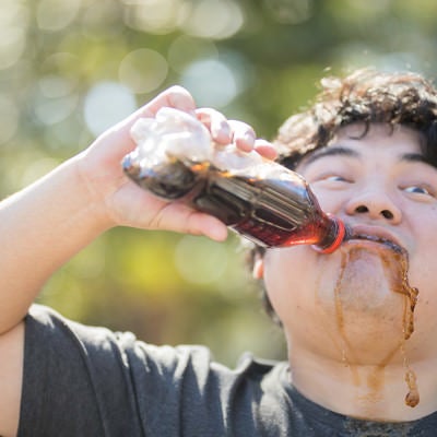 がぶ飲み男子の写真