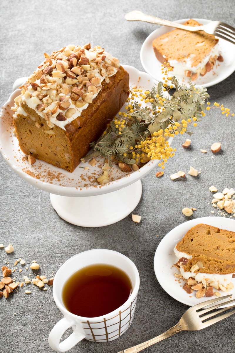 紅茶とにんじんケーキの写真