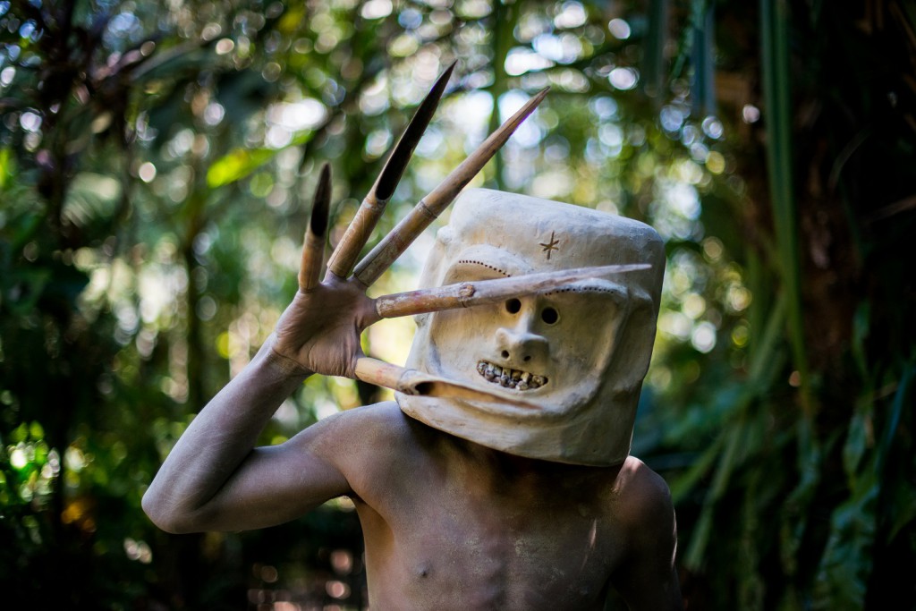 Mudmen make their helmets from river mud and stone, and sometimes decorate them with human teeth, horns, and feathers. The fingers pieces are made from sharpened bamboo.