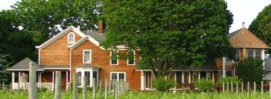 Mattituck - Rose Hill Vineyards & Inn - 2 hours from NYC